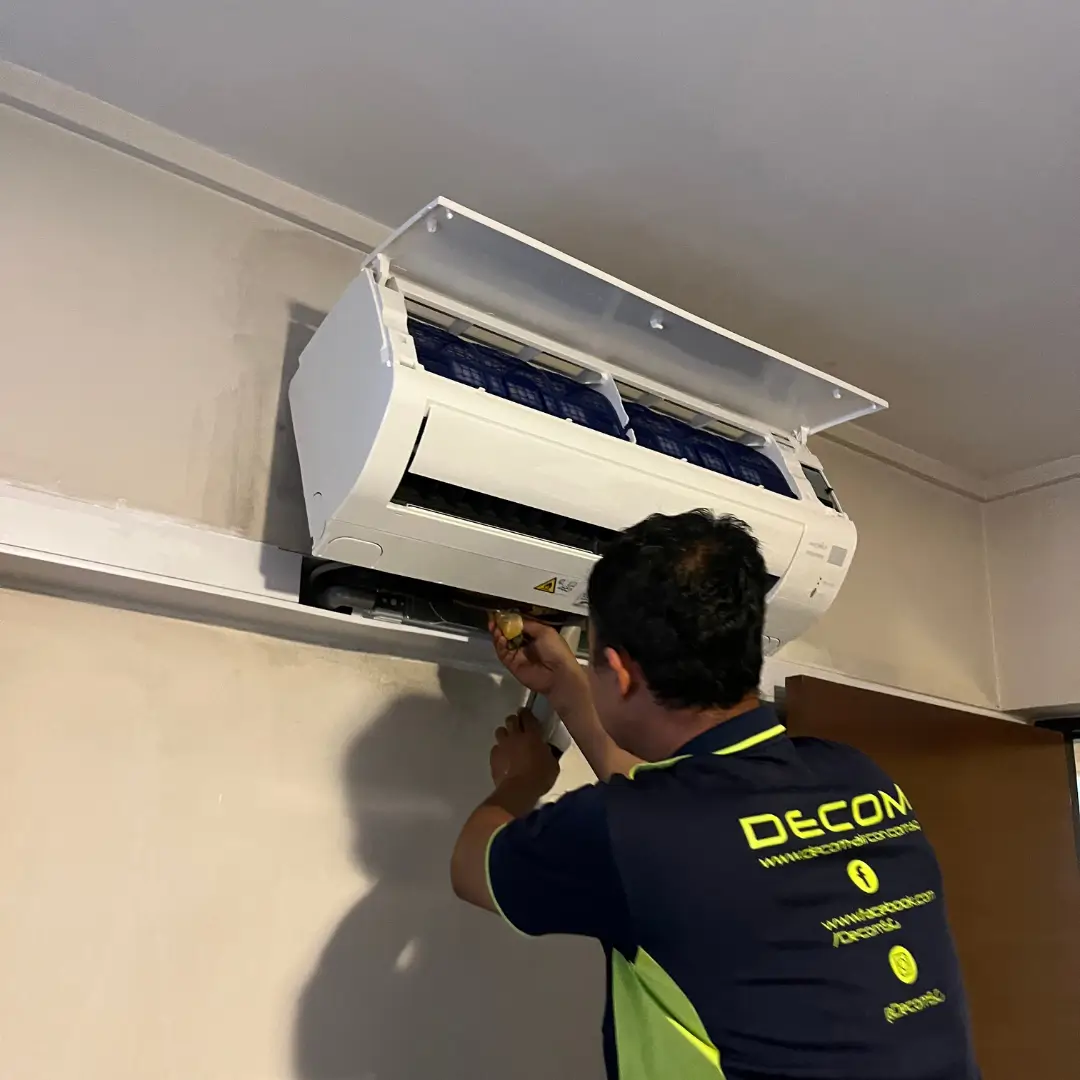 Professional Aircon Servicing Technician